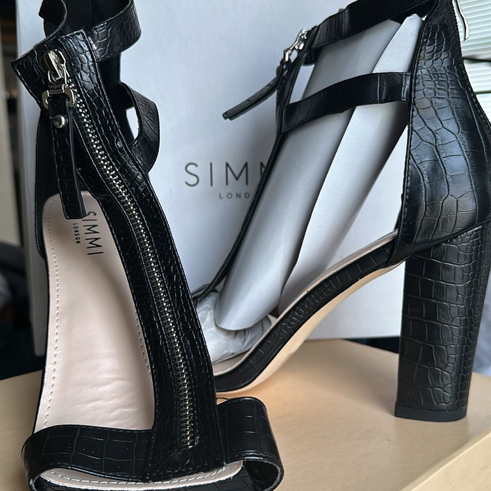 SIMMI LONDON Croc Heels